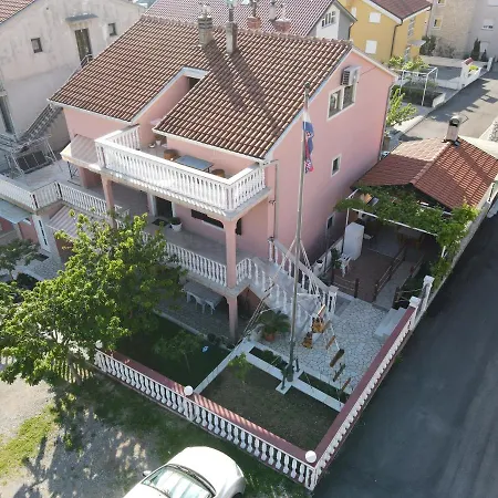 Maca Apartment