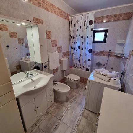 Apartment Maca