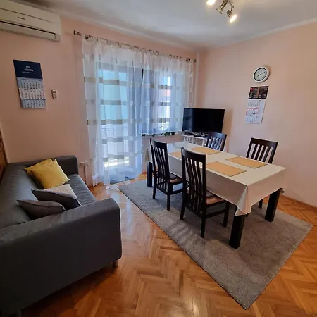 Apartment Maca Crikvenica