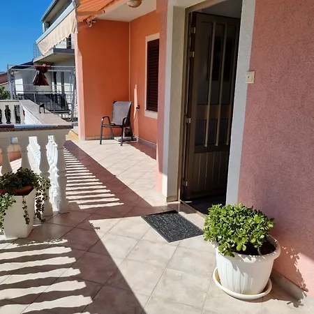 Apartment Maca